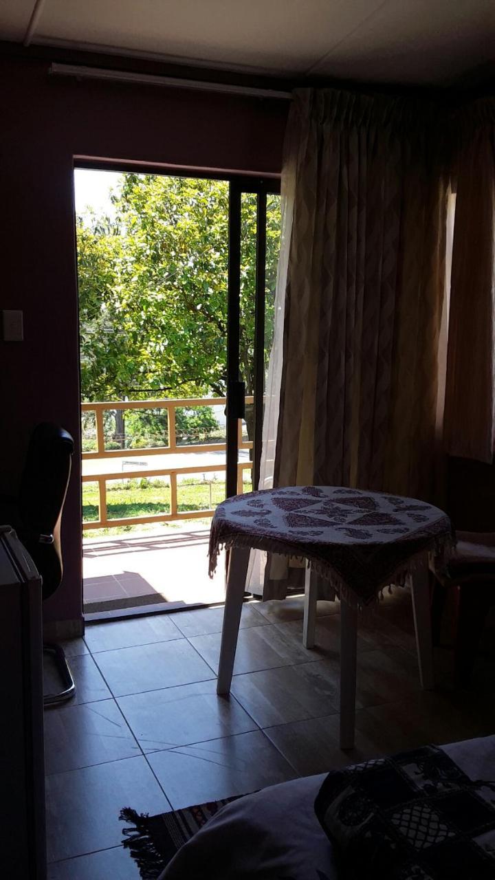 Otentik Guesthouse Mbabane Luaran gambar